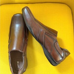 Apt. 9 Men's Brown Leather Loafers